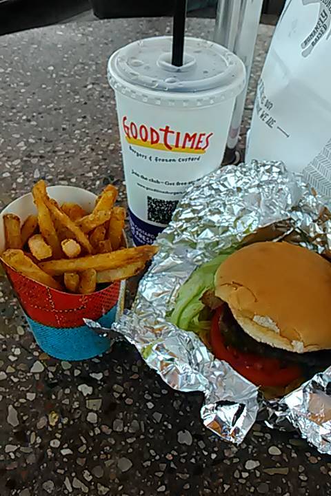 Good Times Burgers & Frozen Custard | restaurant | 2095 S Broadway, Denver, CO 80210, USA | 3037449711 OR +1 303-744-9711
