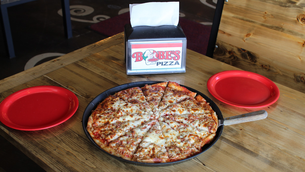 Bobes Pizza | restaurant | 1610 E Main St, Olney, IL 62450, USA | 6183920553 OR +1 618-392-0553