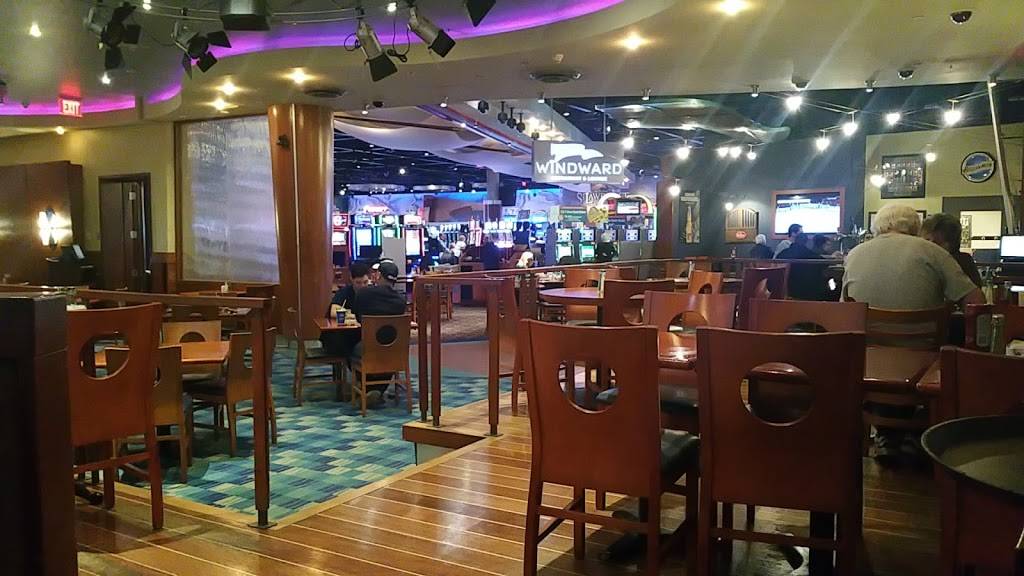 Shorelines Casino Thousand Islands | restaurant | 380 ON-2, Gananoque, ON K7G 2V4, Canada | 6133826800 OR +1 613-382-6800