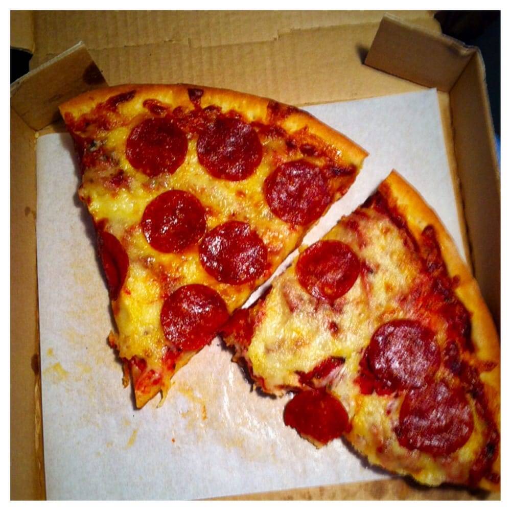 Selentis Pizza | restaurant | 808 Oberlin Ave, Lorain, OH 44052, USA | 4402451125 OR +1 440-245-1125