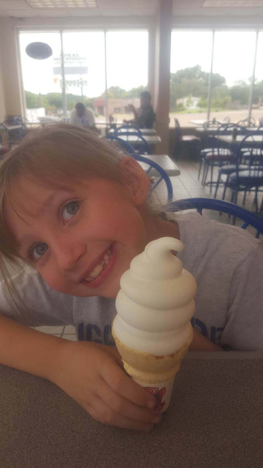 Dairy Queen Store | restaurant | 1424 N New Rd, Waco, TX 76710, USA | 2543996657 OR +1 254-399-6657