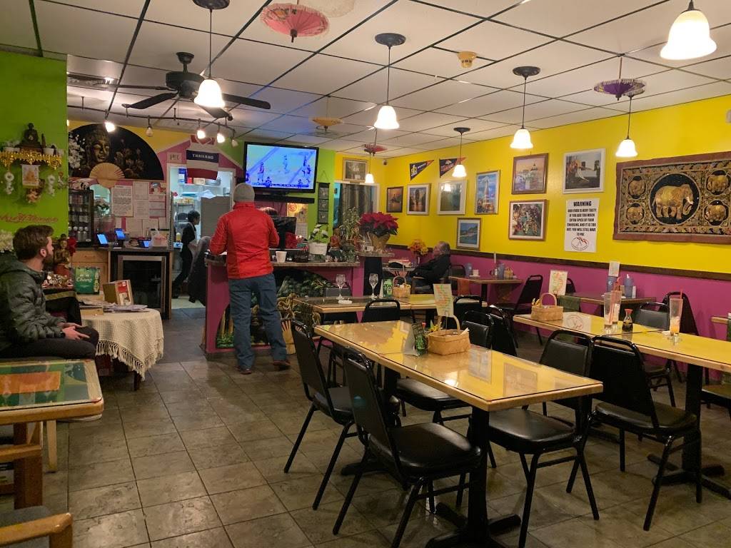 Bangkok Thai Food (2099 Wadsworth Blvd) | restaurant | 2099 Wadsworth Blvd b16, Lakewood, CO 80214, USA | 3032388000 OR +1 303-238-8000