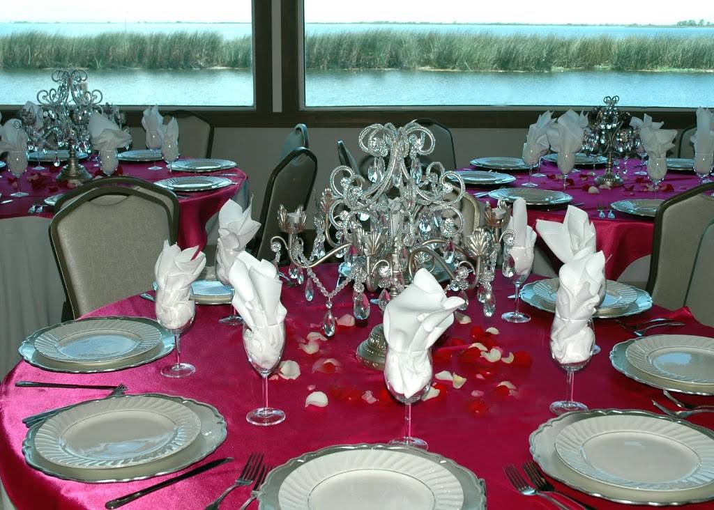 Sugar Barge Resort-Wedding & Event Center | restaurant | 4515 Willow Rd, Bethel Island, CA 94511, USA | 9256849075 OR +1 925-684-9075