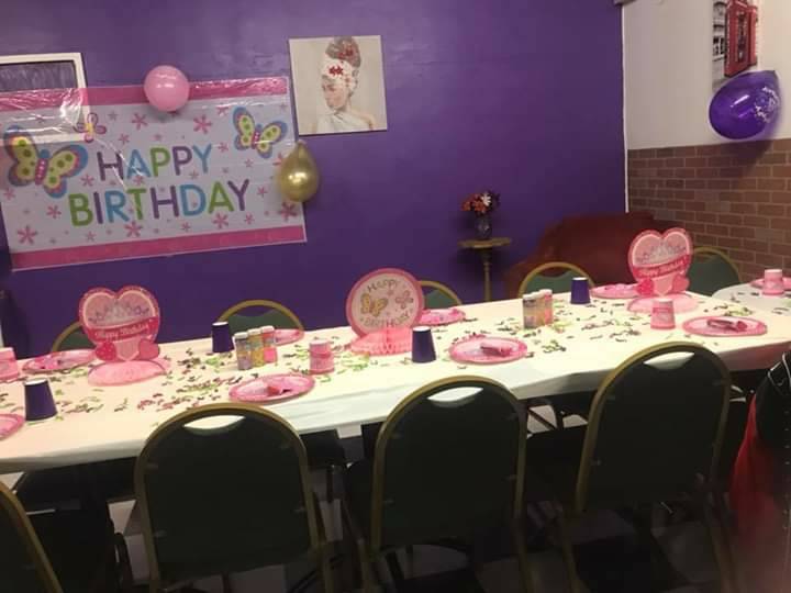 Divas Café with a taste of Ryans lemonade | restaurant | 1910-1912, W Hampton Ave, Milwaukee, WI 53209, USA | 4147799102 OR +1 414-779-9102