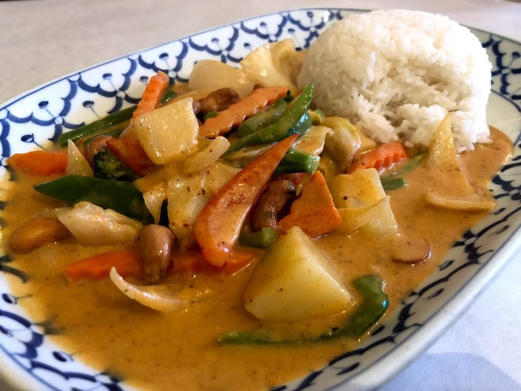 Thai Ginger | restaurant | 5399 Bells Ferry Rd, Acworth, GA 30102, USA | 6784940880 OR +1 678-494-0880