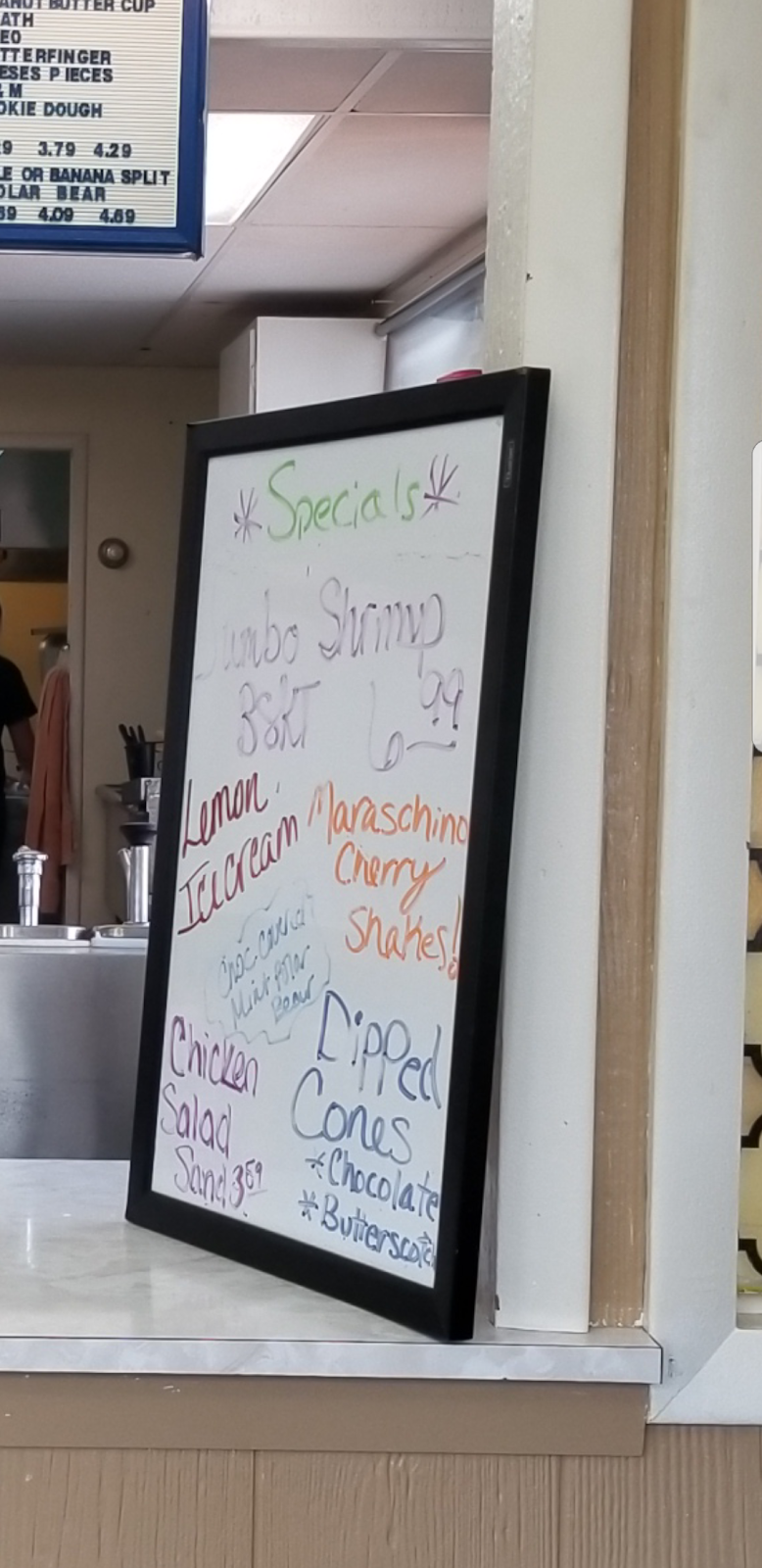 Dairy Dipper | restaurant | 301 E Broadway, Astoria, IL 61501, USA | 3093292622 OR +1 309-329-2622