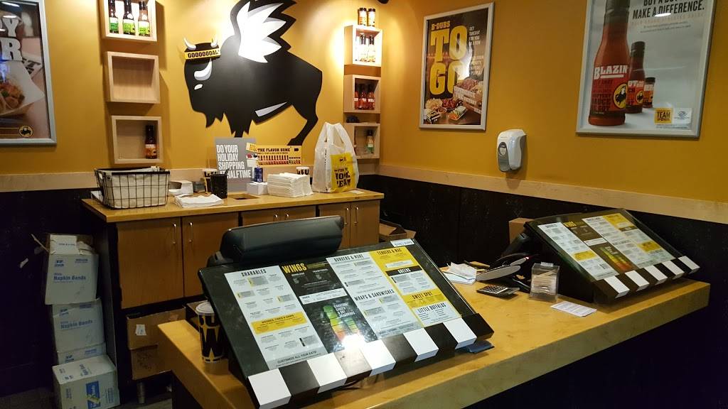 Buffalo Wild Wings | restaurant | 970 W Mall Rd, Barboursville, WV 25504, USA | 3047330909 OR +1 304-733-0909