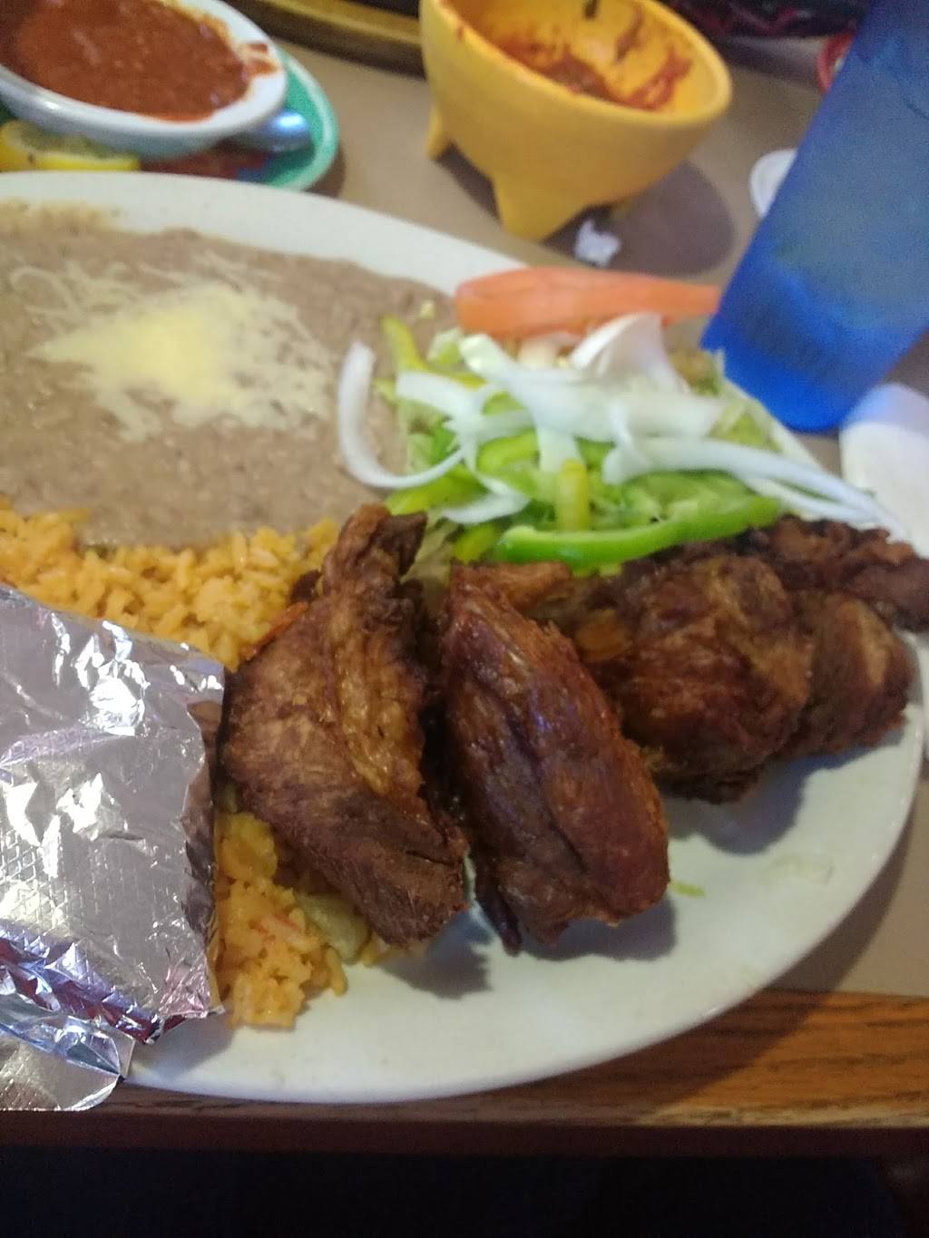 La Casa Jalisco | restaurant | 101 E Bridge St, Streator, IL 61364, USA | 8156735070 OR +1 815-673-5070