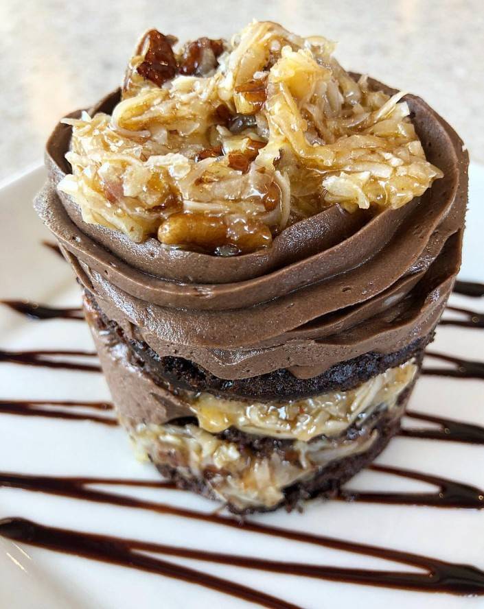 Tenafly Classic Diner | restaurant | 16 W Railroad Ave, Tenafly, NJ 07670, USA | 2015675522 OR +1 201-567-5522