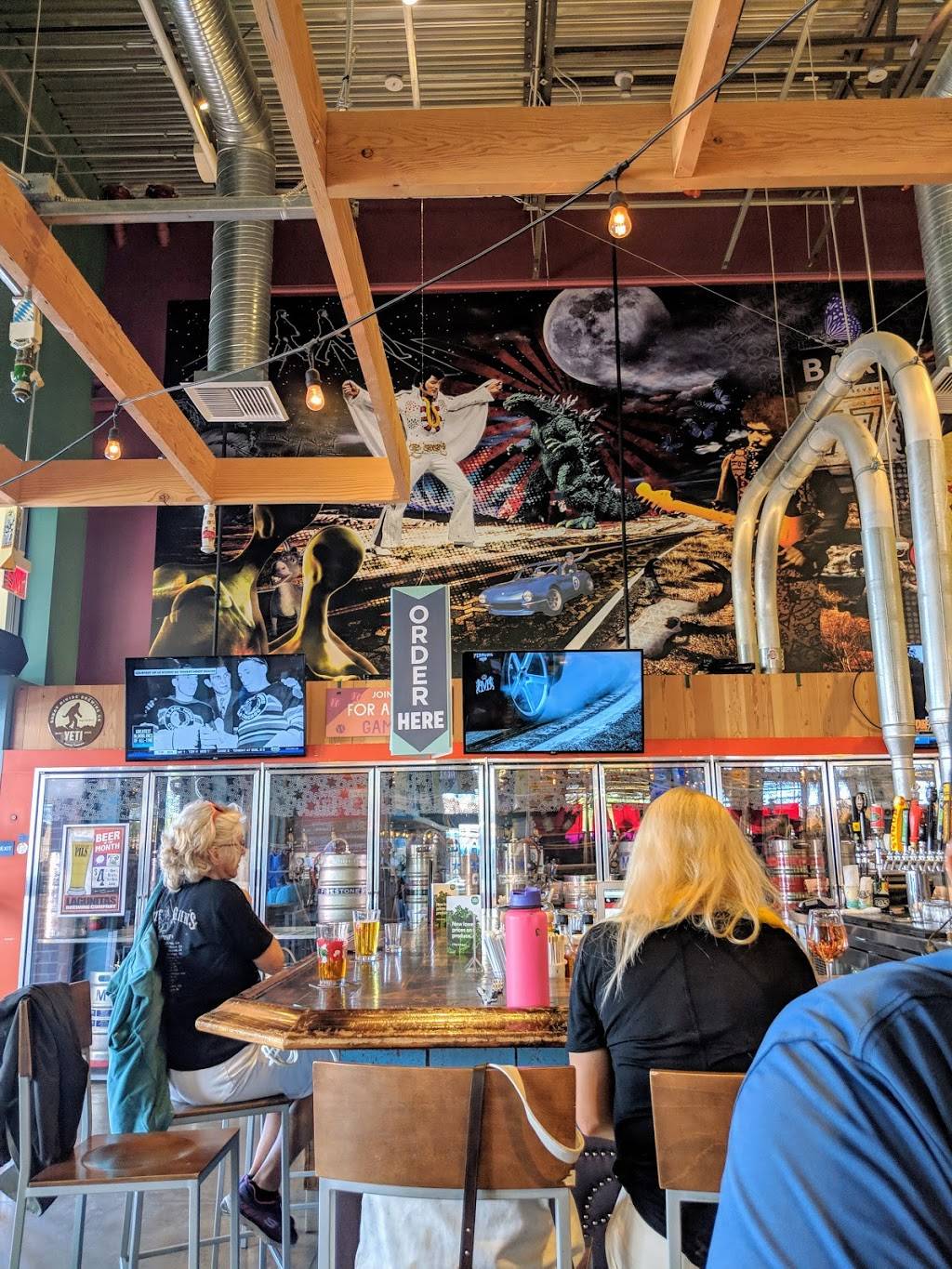 Bar 77 | restaurant | 7133 N Oracle Rd, Tucson, AZ 85704, USA | 5203520111 OR +1 520-352-0111