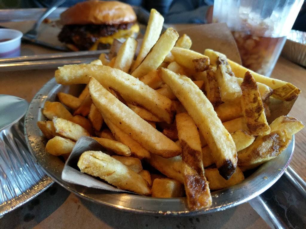 Haystack Burgers and Barley | restaurant | 100 S Central Expy #17, Richardson, TX 75080, USA | 9724799424 OR +1 972-479-9424