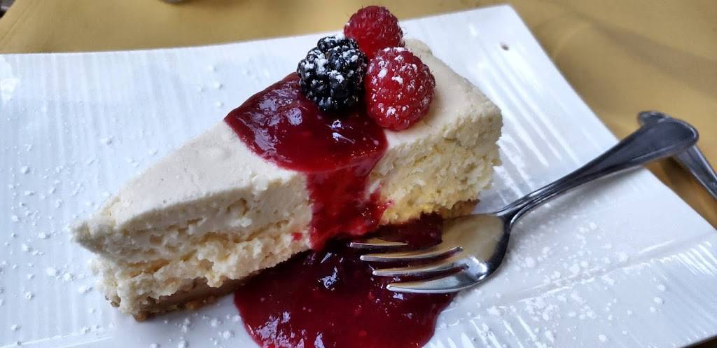 La Veranda Osteria | restaurant | 946 Royal York Rd, Etobicoke, ON M8X 2E5, Canada | 4162313800 OR +1 416-231-3800