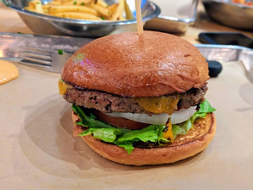 Hopdoddy Burger Bar | restaurant | SOUTHLAKE TOWN SQUARE, 1230 Main Street, Southlake, TX 76092, USA | 8173106000 OR +1 817-310-6000