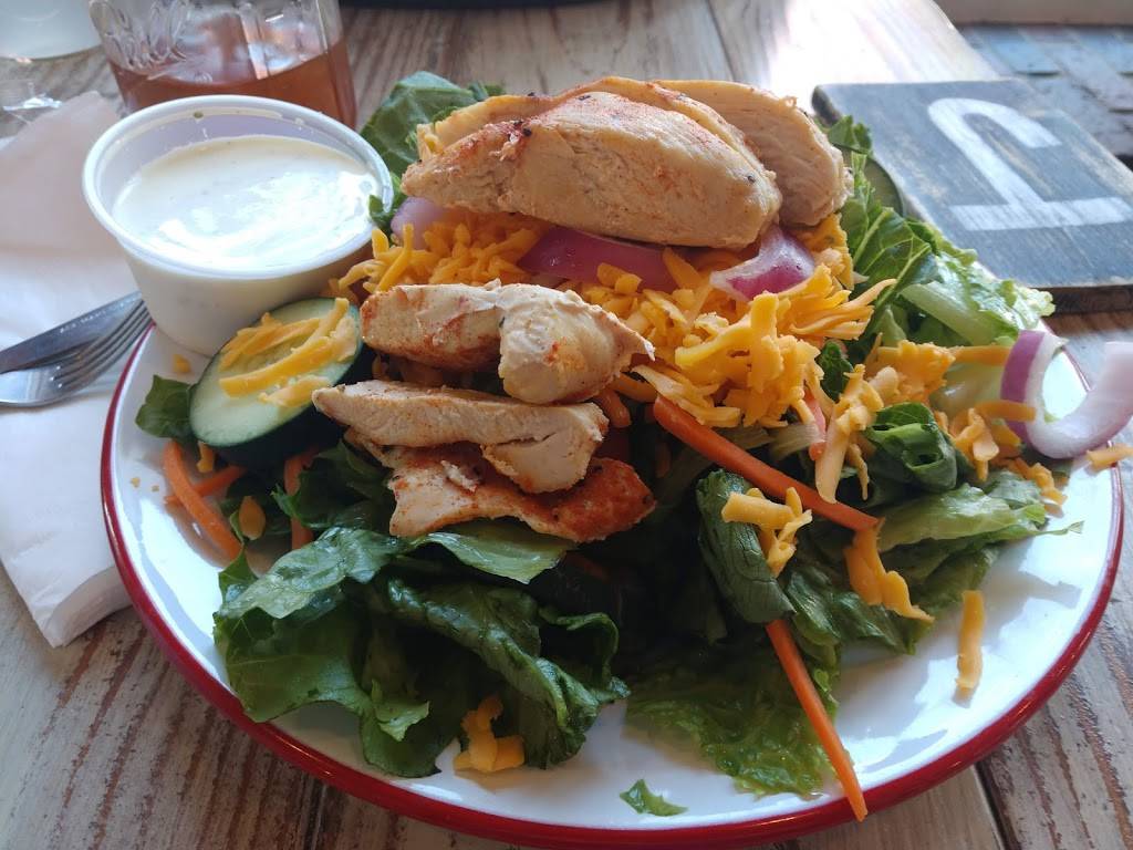 Farm Luck Soda Fountain & Dry Goods | restaurant | 109 W Franklin St #119, Waxahachie, TX 75165, USA | 2149038021 OR +1 214-903-8021