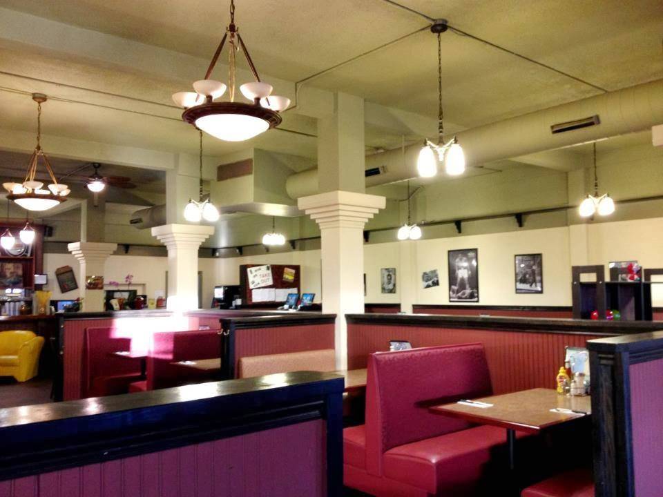 Marias Fiftys Diner | restaurant | 931 Queenston Rd, Stoney Creek, ON L8G 1B8, Canada | 9056645644 OR +1 905-664-5644