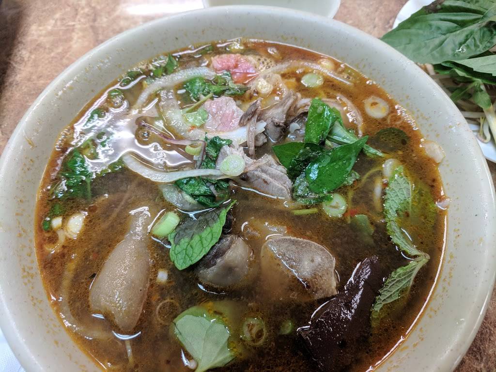 Pho 97 Oriental Restaurant | restaurant | 6800 49th St N, St. Petersburg, FL 33713, USA | 7275261997 OR +1 727-526-1997