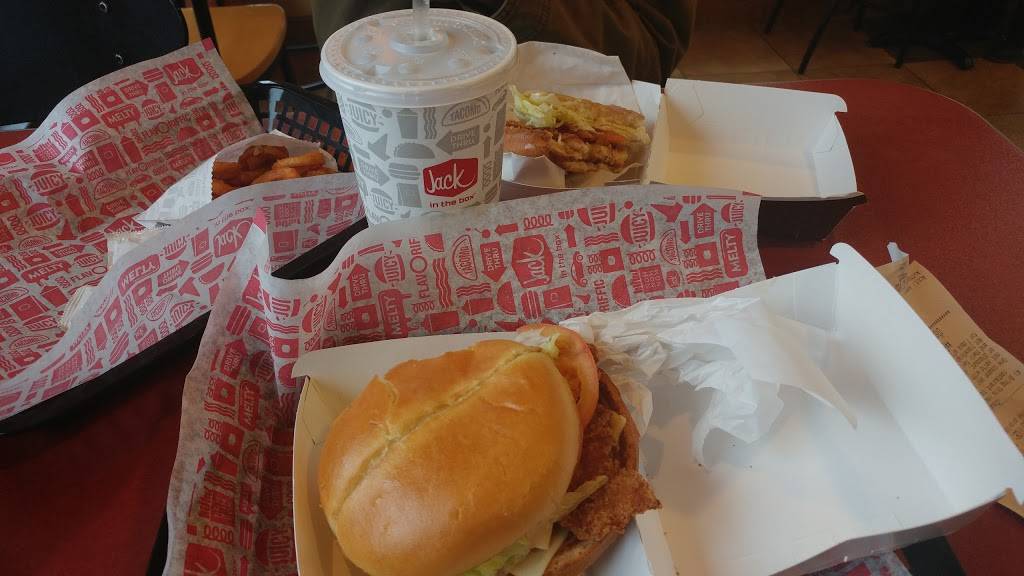 Jack in the Box | restaurant | 35 Admiral Callaghan Ln, Vallejo, CA 94591, USA | 7075573473 OR +1 707-557-3473