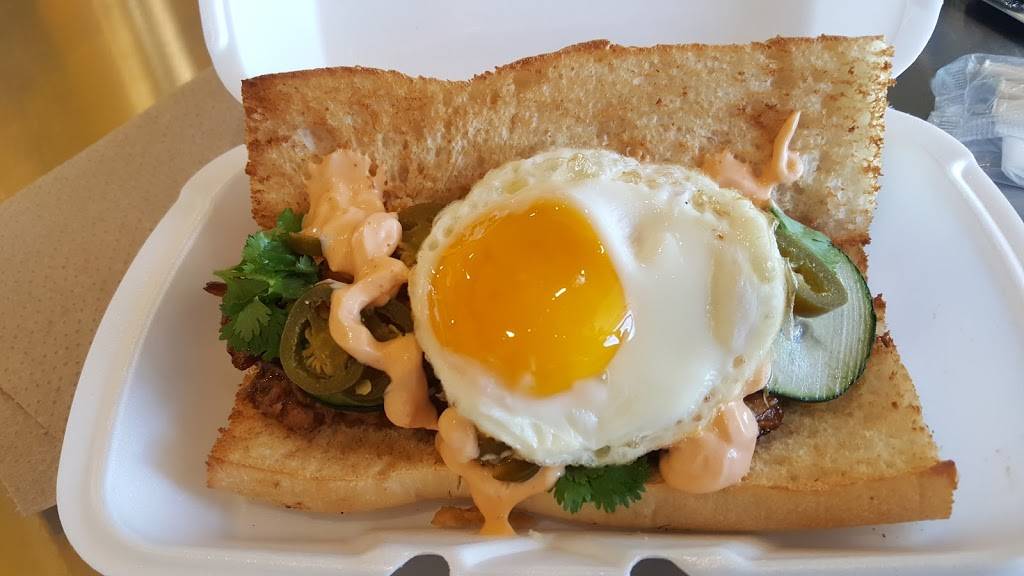 Which Wich Superior Sandwiches | restaurant | 11604 Amargosa Rd Suite #3, Victorville, CA 92392, USA | 7609983008 OR +1 760-998-3008