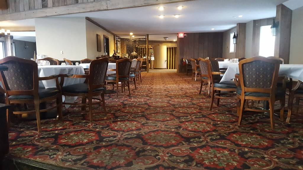 Main Dining Room @ Boyne Highlands Resort | restaurant | 600 Highland Dr, Harbor Springs, MI 49740, USA | 2315263059 OR +1 231-526-3059