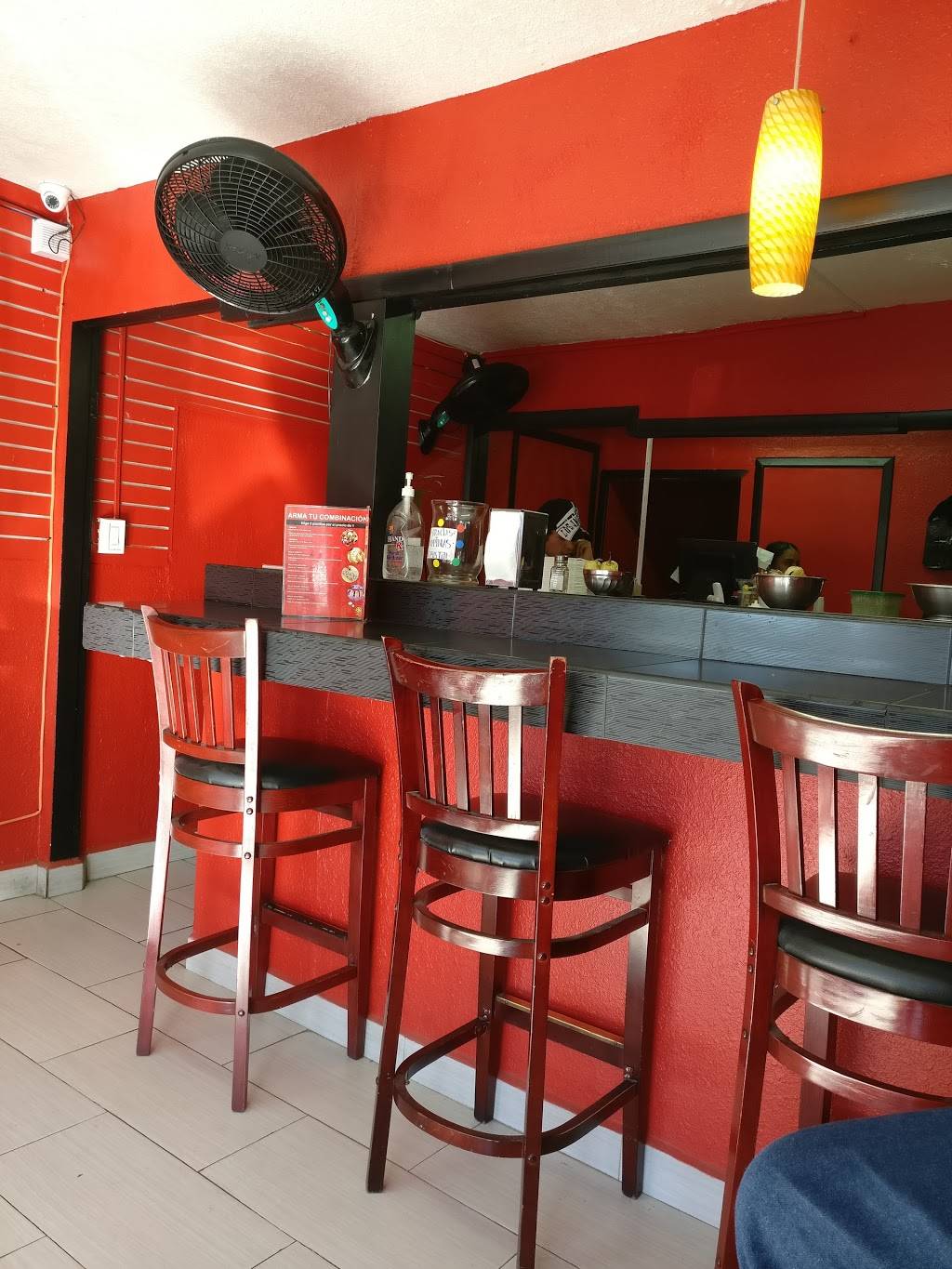 Sushi La Postal Otay | restaurant | Bulevar Lázaro Cárdenas 2340, Otay Constituyentes, 22457 Tijuana, B.C., Mexico | 016646470718 OR +52 664 647 0718