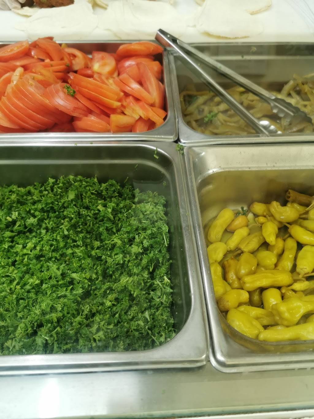 Falafel Freiha | restaurant | 3858 Boulevard Perron, Laval, QC H7V 1P8, Canada | 4506862446 OR +1 450-686-2446