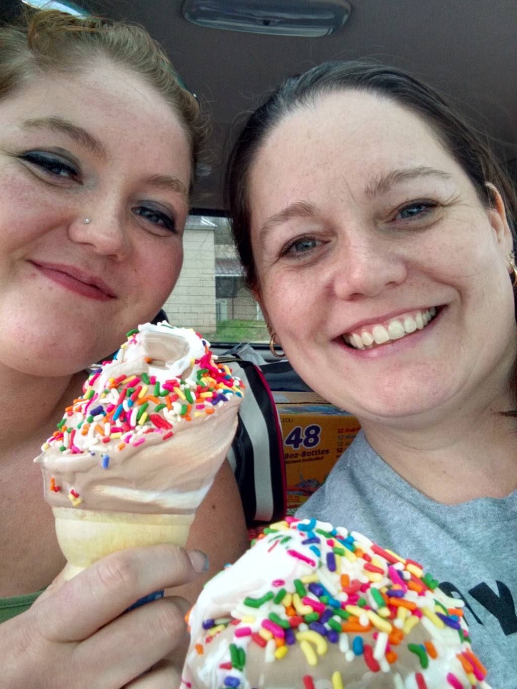 Mifflin Dairy Bar | restaurant | 37 Maine St, Ashland, OH 44805, USA | 4193688133 OR +1 419-368-8133