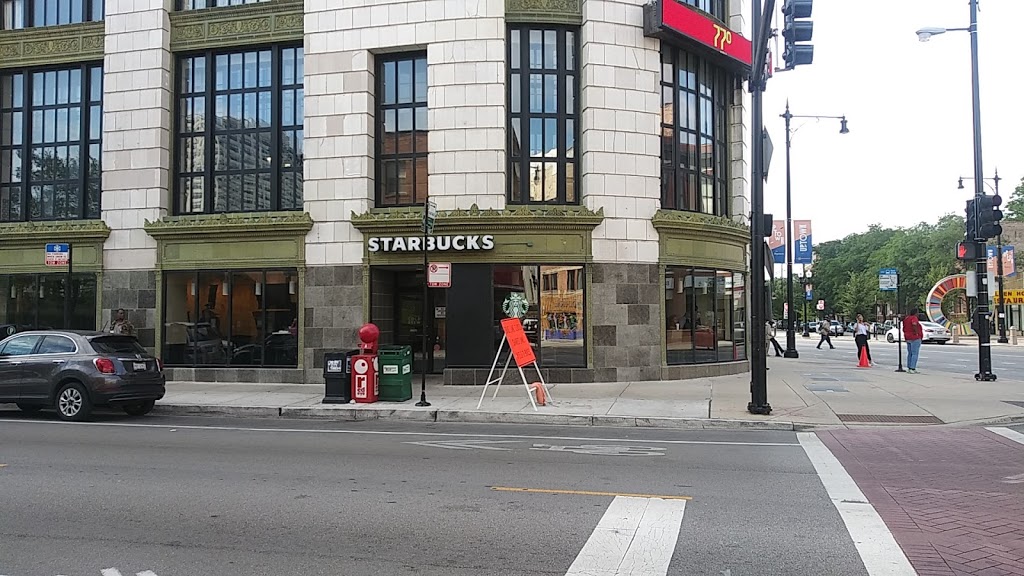 Starbucks | cafe | 4753 N Broadway, Chicago, IL 60640, USA | 7733344227 OR +1 773-334-4227