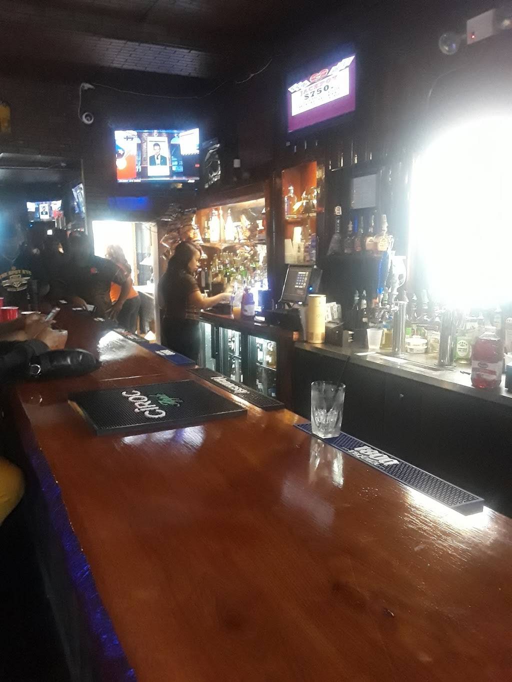 Kurts Getaway Bar & Grill | restaurant | 8909 Garfield Blvd, Cleveland, OH 44125, USA | 2168830123 OR +1 216-883-0123