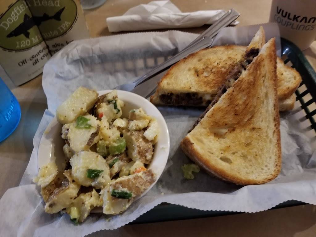 Twin Archer Brewpub | restaurant | 117 W Charles St, Muncie, IN 47305, USA | 7652166982 OR +1 765-216-6982