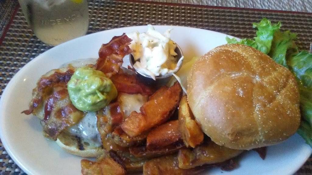 Mark Allens American Kitchen | restaurant | 1402 Peoria St, Peru, IL 61354, USA | 8152200642 OR +1 815-220-0642