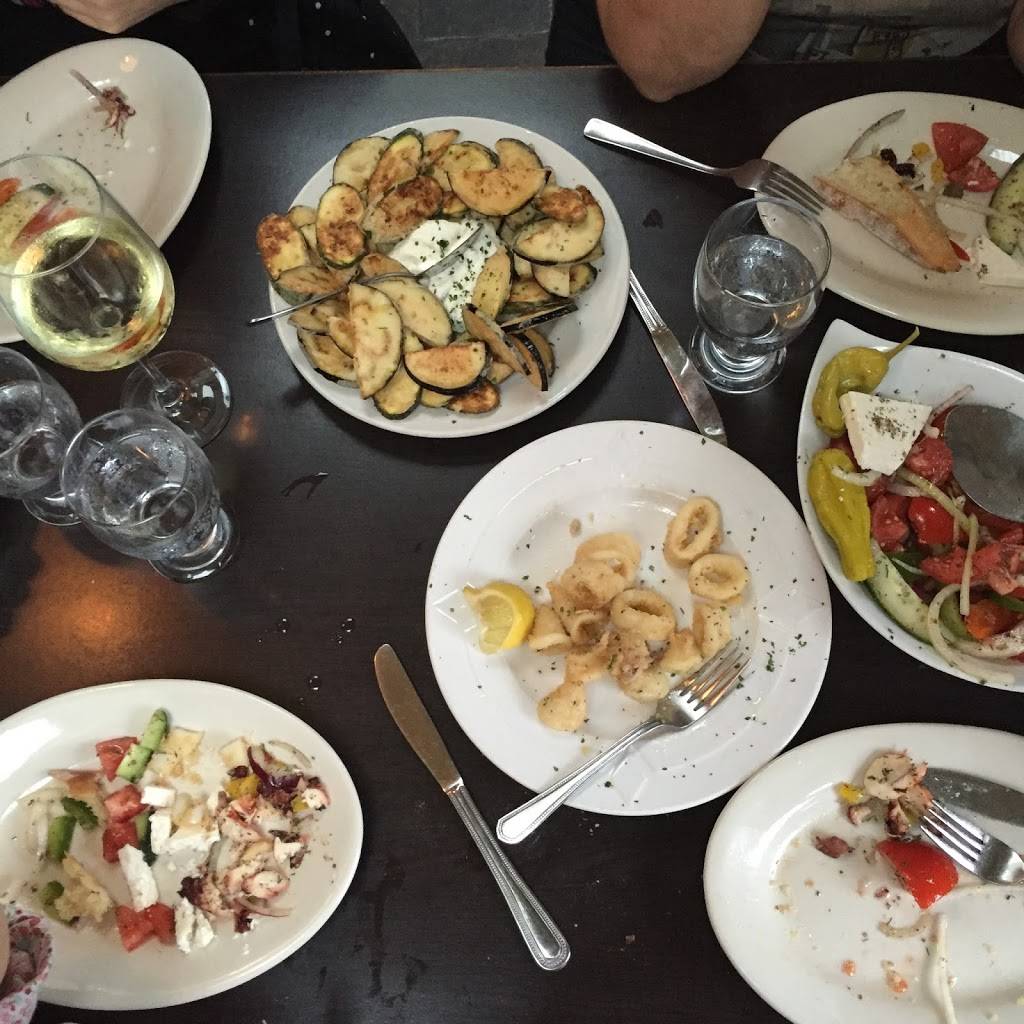 Lezvos | restaurant | 429 Rue Principale, Saint-Sauveur, QC J0R 1R4, Canada | 4502274170 OR +1 450-227-4170