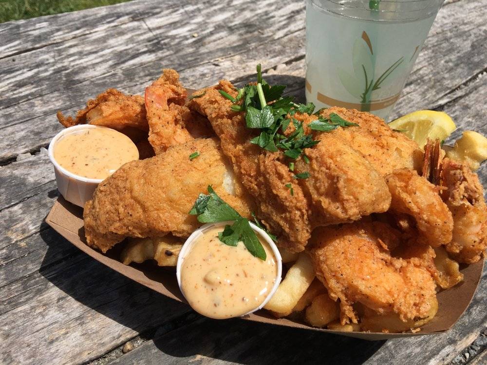 Handsome Hanks | restaurant | 1904 Surf Ave, Brooklyn, NY 11224, USA | 6465042187 OR +1 646-504-2187