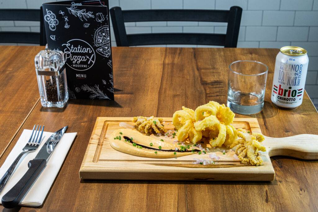 Station Pizza Moderne | restaurant | 5393 Boul Gouin O, Montréal, QC H4J 1C7, Canada | 5145330379 OR +1 514-533-0379