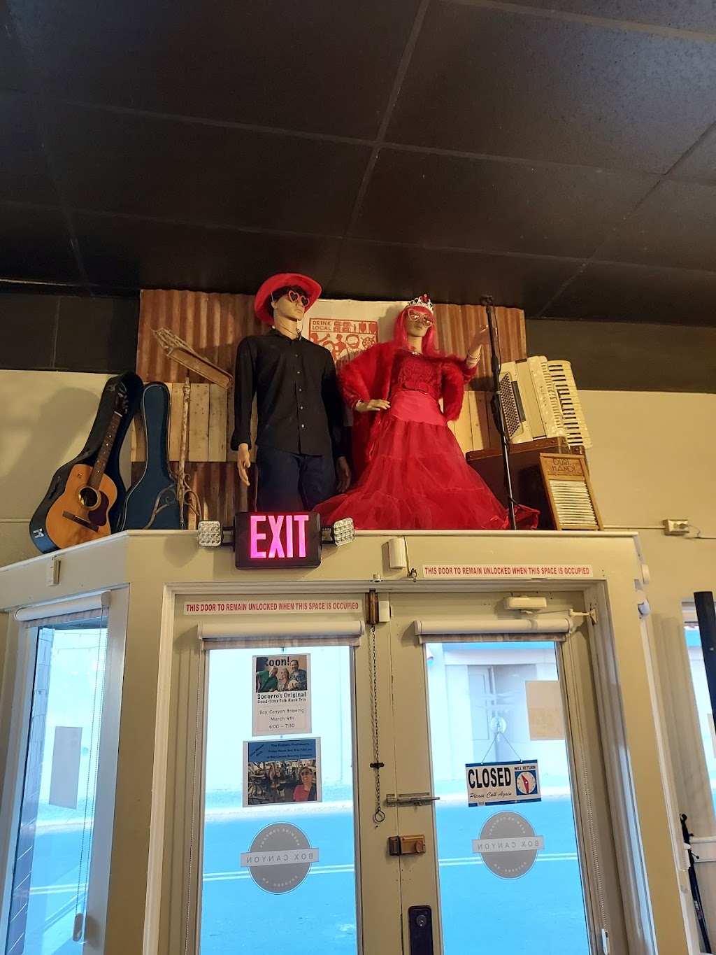 Box Canyon Brewing Company | restaurant | 110 Manzanares Ave, Socorro, NM 87801, USA | 5758351521 OR +1 575-835-1521