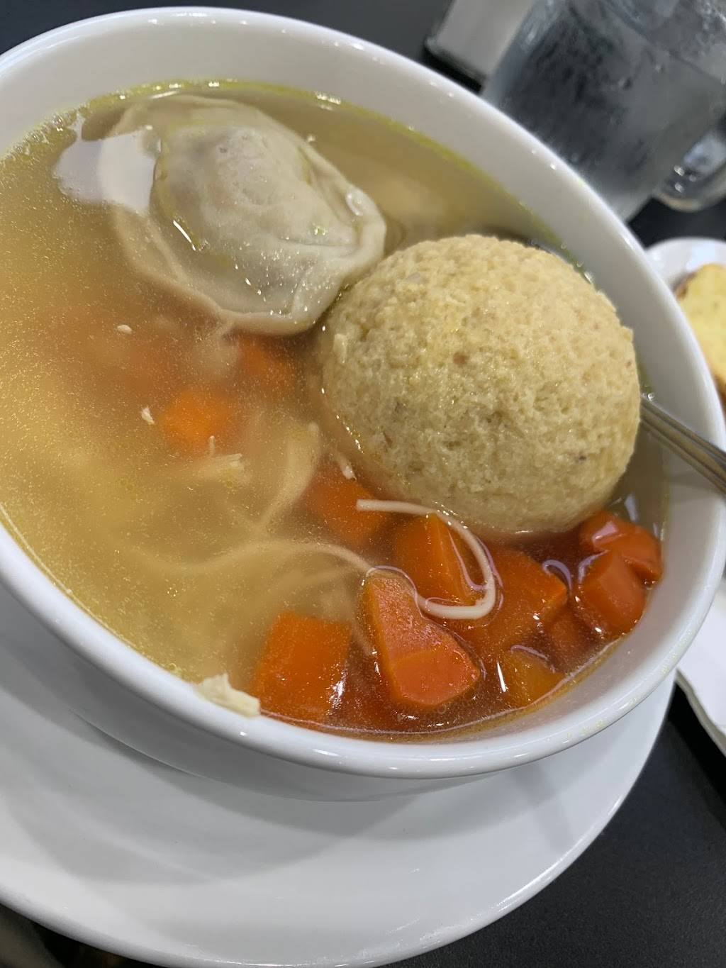 Vals Delicatessen | restaurant | 4301 Orchard Lake Rd #195, West Bloomfield Township, MI 48323, USA | 2489738037 OR +1 248-973-8037