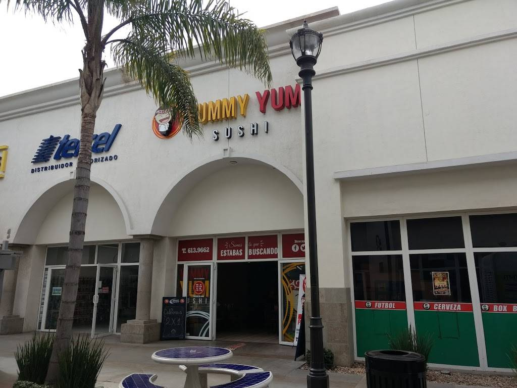 Yummy Yum Sushi | restaurant | Parcelas, 22710 Rosarito, B.C., Mexico | 016616139662 OR +52 661 613 9662