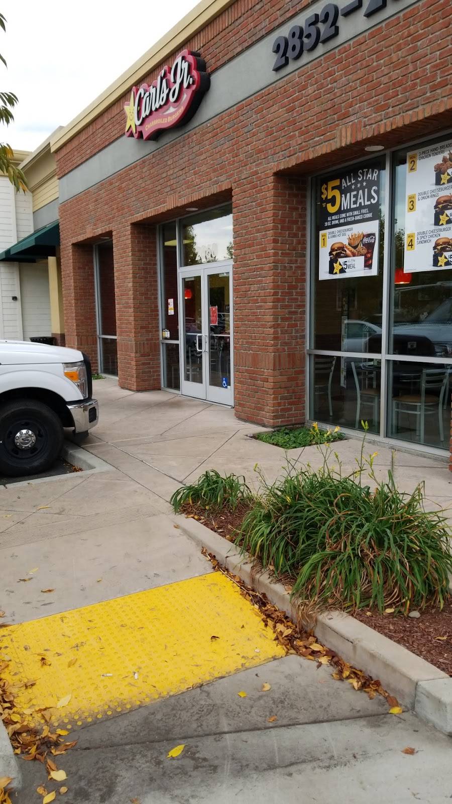 Carls Jr. | restaurant | 2860 Kitty Hawk Rd, Livermore, CA 94551, USA | 9254491876 OR +1 925-449-1876