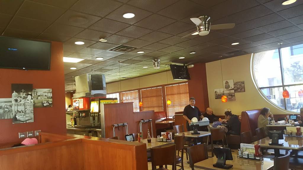 Dennys | restaurant | 1245 University Ave, Riverside, CA 92507, USA | 9516846171 OR +1 951-684-6171