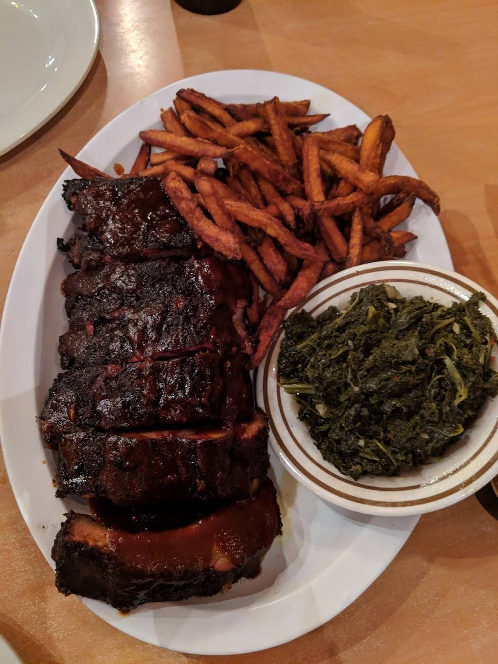 Roadside BBQ | restaurant | 5000 Northgate Dr #135, San Rafael, CA 94903, USA | 4154797200 OR +1 415-479-7200