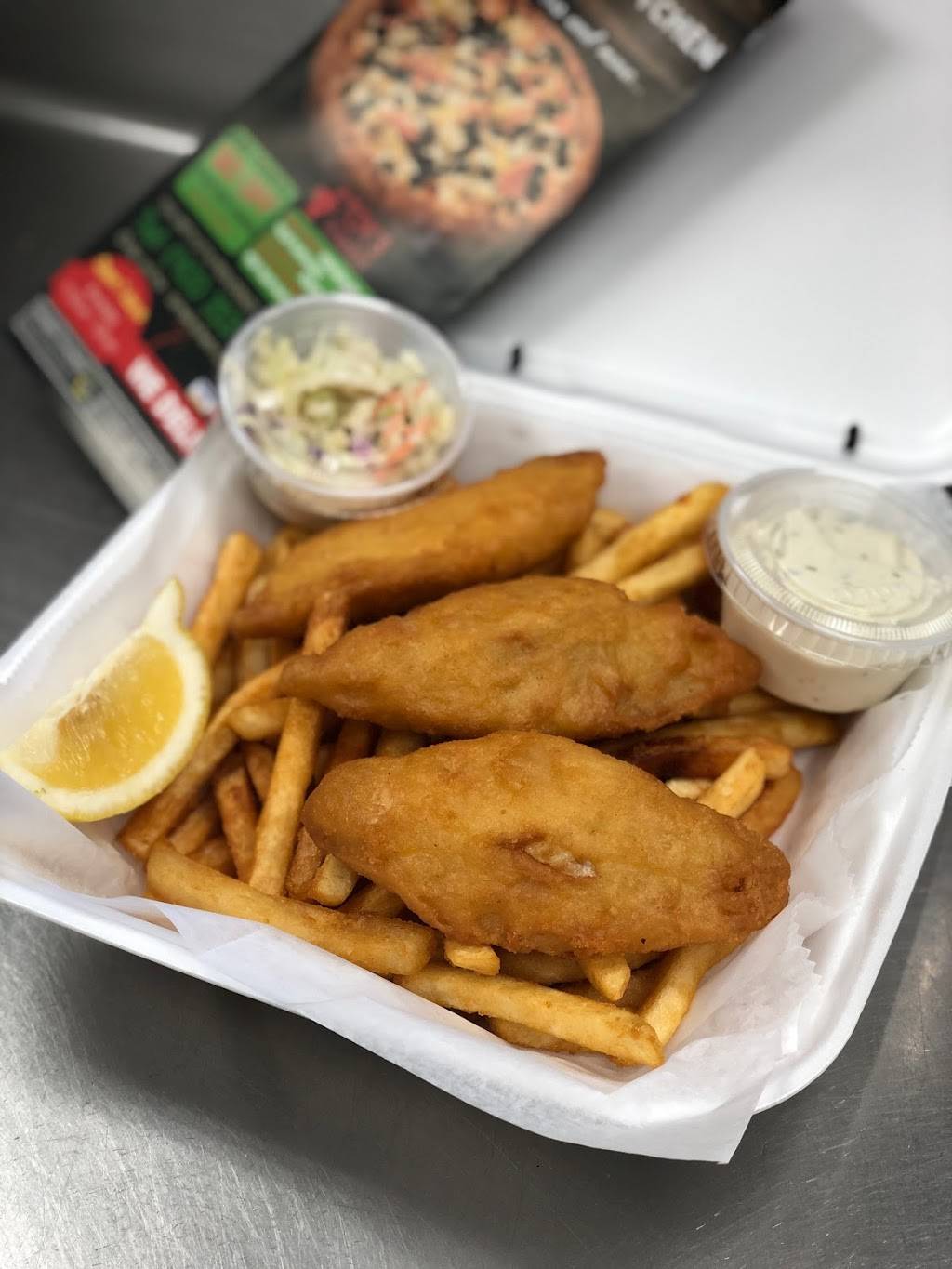 Tom’s Kitchen | restaurant | 1526 Smith St, North Providence, RI 02911, USA | 4013531416 OR +1 401-353-1416