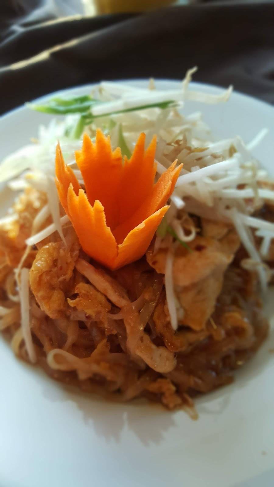 Sa Bai Fresh | restaurant | 4010 E Greenway Rd, Phoenix, AZ 85032, USA | 6022375344 OR +1 602-237-5344