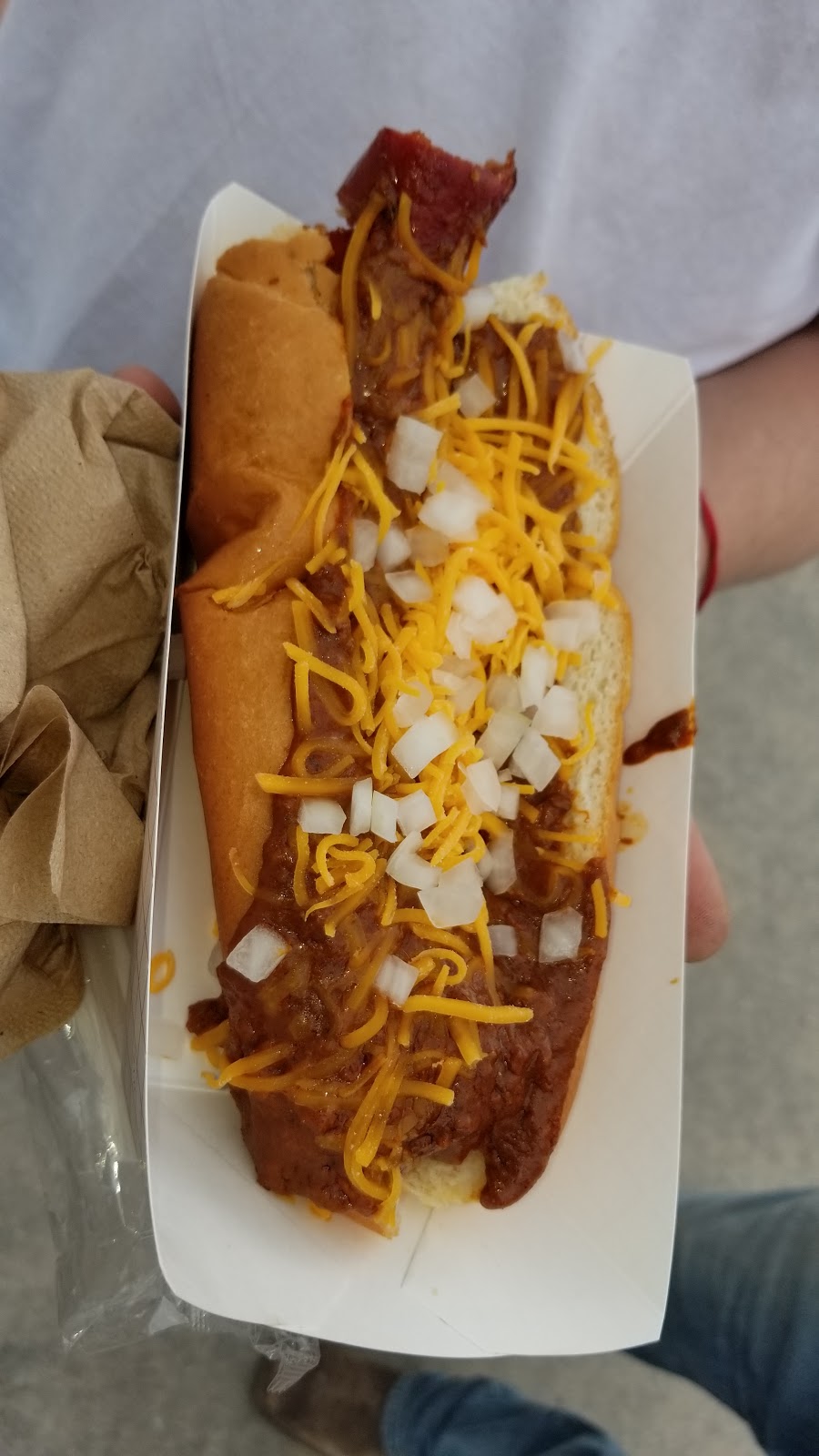 TNT DOGZ | restaurant | 1306 N Guadalupe St, Seguin, TX 78155, USA | 7132549215 OR +1 713-254-9215