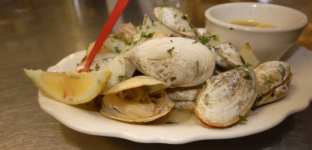 Governor Bradford Restaurant | night club | 312 Commercial St, Provincetown, MA 02657, USA | 5084872781 OR +1 508-487-2781