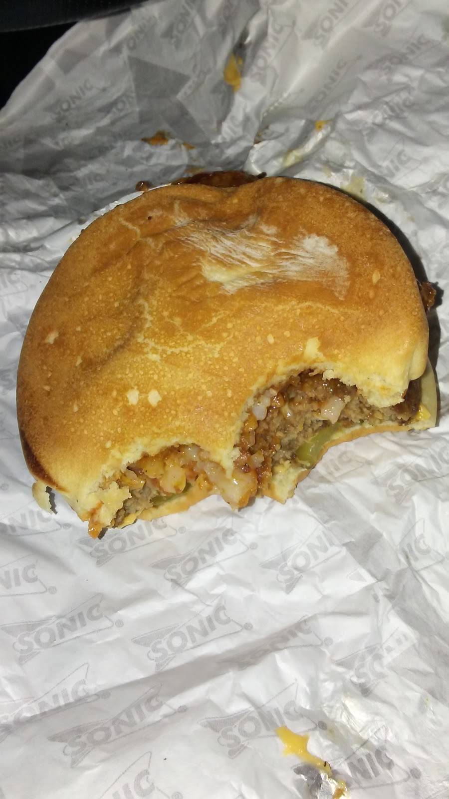 Sonic Drive-In | restaurant | 973 Bandera Rd, San Antonio, TX 78228, USA | 2104334370 OR +1 210-433-4370