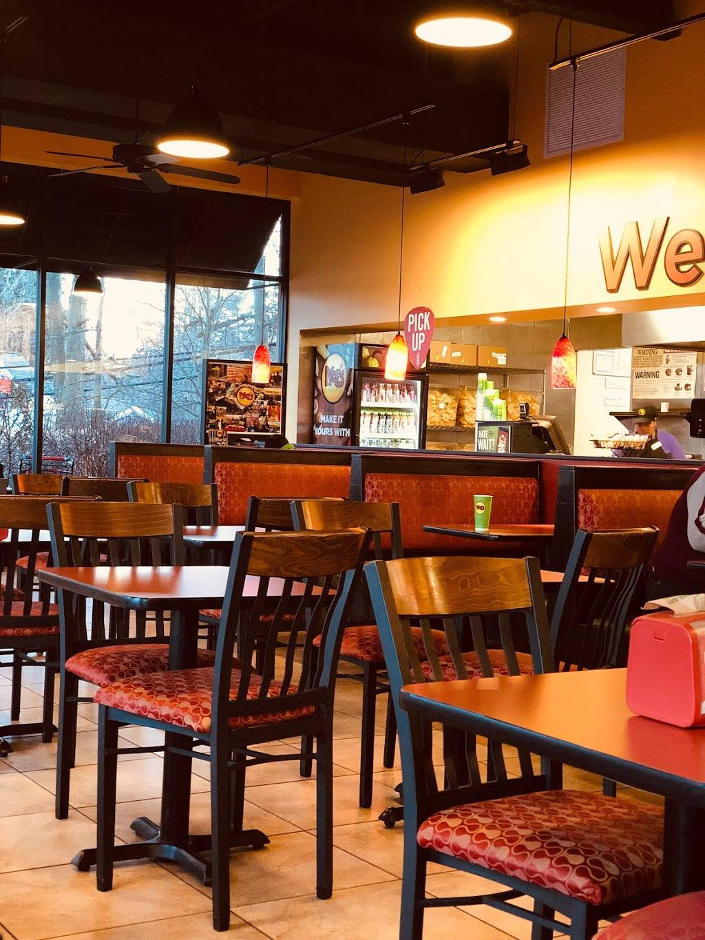 Moes Southwest Grill | restaurant | 90 Northern Blvd, Greenvale, NY 11548, USA | 5166213349 OR +1 516-621-3349