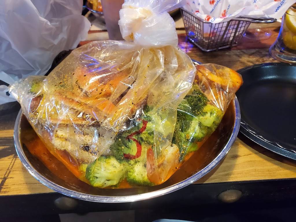 Wild Crab | restaurant | 265 Ponce De Leon Pl, Decatur, GA 30030, USA | 7702938888 OR +1 770-293-8888