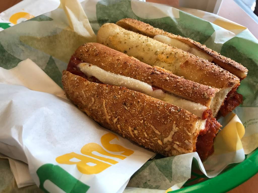 Subway | restaurant | 3035 SE Maricamp Road, Park View Commons Suite 110, Ocala, FL 34471, USA | 3526944454 OR +1 352-694-4454