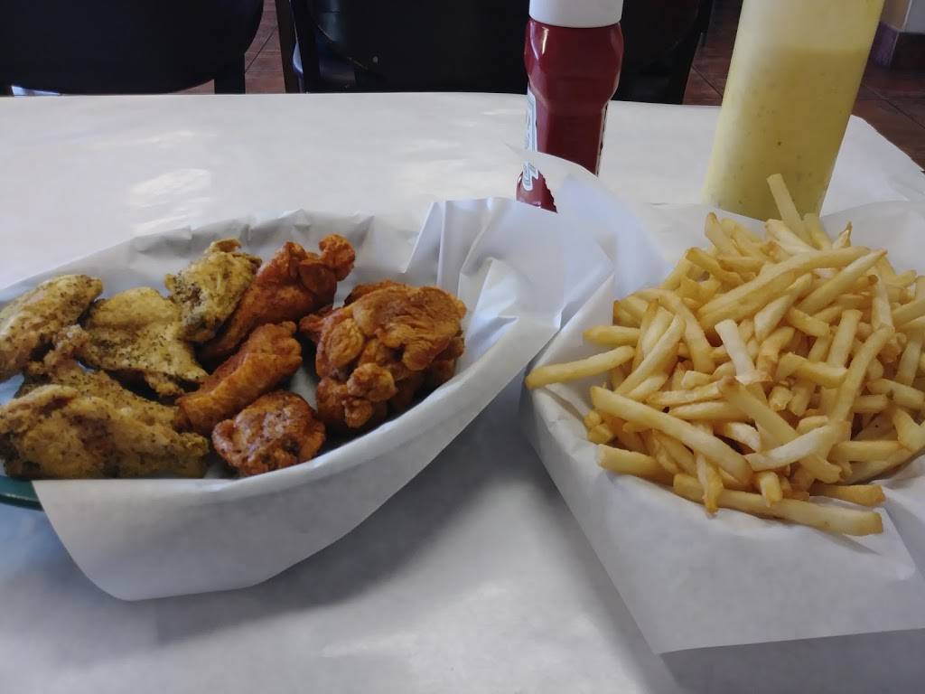 Crab & Claw Seafood | restaurant | 7932 S Great Trinity Forest Way #114A, Dallas, TX 75217, USA | 4697098285 OR +1 469-709-8285