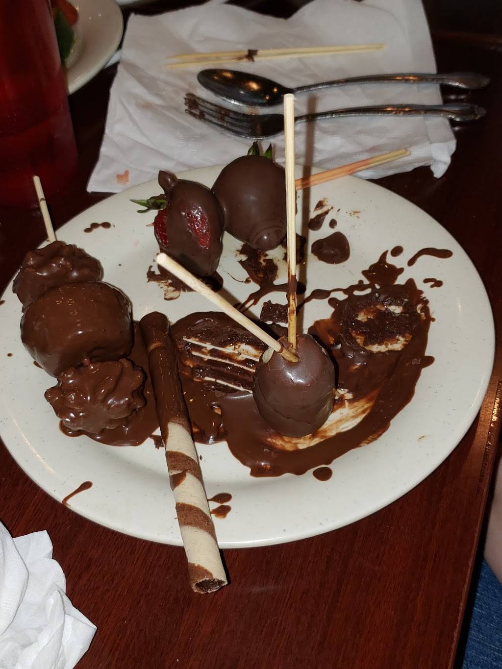 Golden Buffet | restaurant | 5630 Dixie Hwy, Waterford Twp, MI 48329, USA | 2486238585 OR +1 248-623-8585