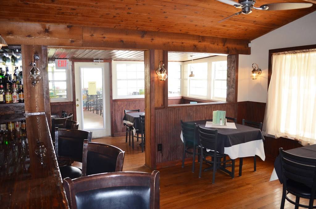 Ricaltinis Bar and Grille | restaurant | 1997 Kentucky Ave, Englewood, FL 34224, USA | 9418281591 OR +1 941-828-1591